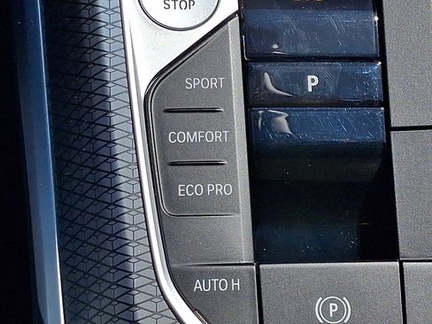 Certified 2023 BMW 330i xDrive Sedan w/ M Sport Package AWD/4WD image 25