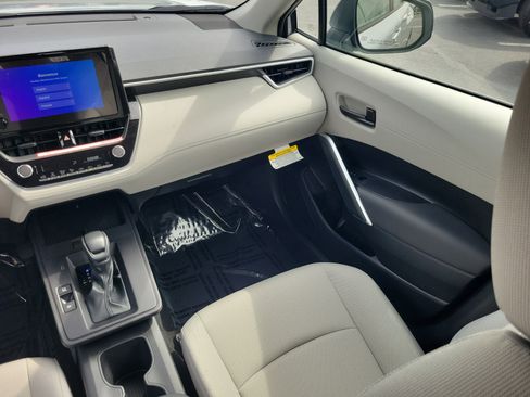 New 2026 Toyota Corolla Cross L image 14