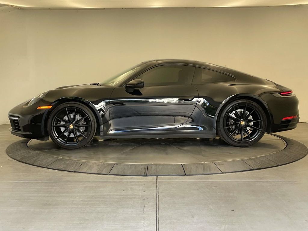 Used 2021 Porsche 911 Carrera 4 w/ Sport Package AWD/4WD image 2