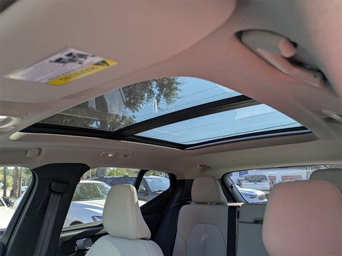 New 2026 Volvo XC40 B5 Plus w/ Protection Package Premier image 23