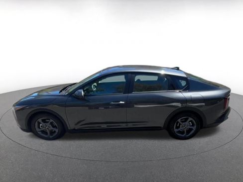 Used 2025 Kia K4 FWD image 10