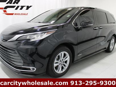 Used 2021 Toyota Sienna Limited
