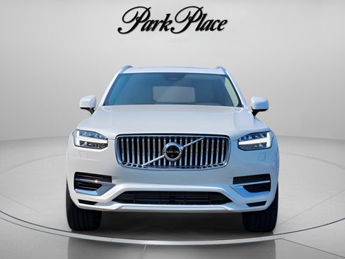 Certified 2025 Volvo XC90 T8 Plus w/ Protection Package Premier image 9