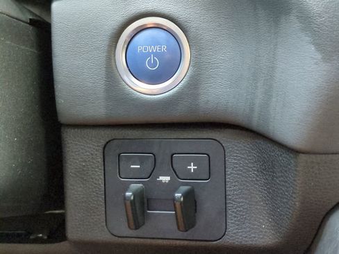 Used 2024 Toyota Tundra Platinum image 27