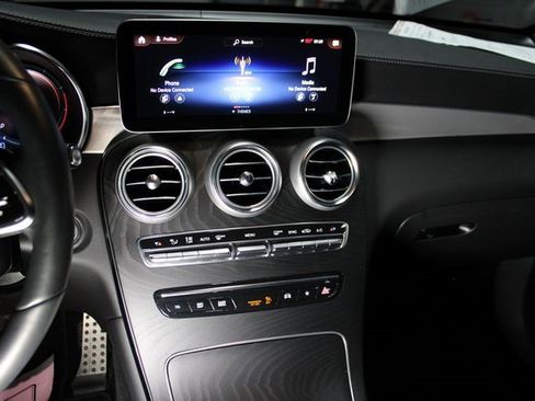 Used 2023 Mercedes-Benz GLC 300 GLC 300 Coupe image 24