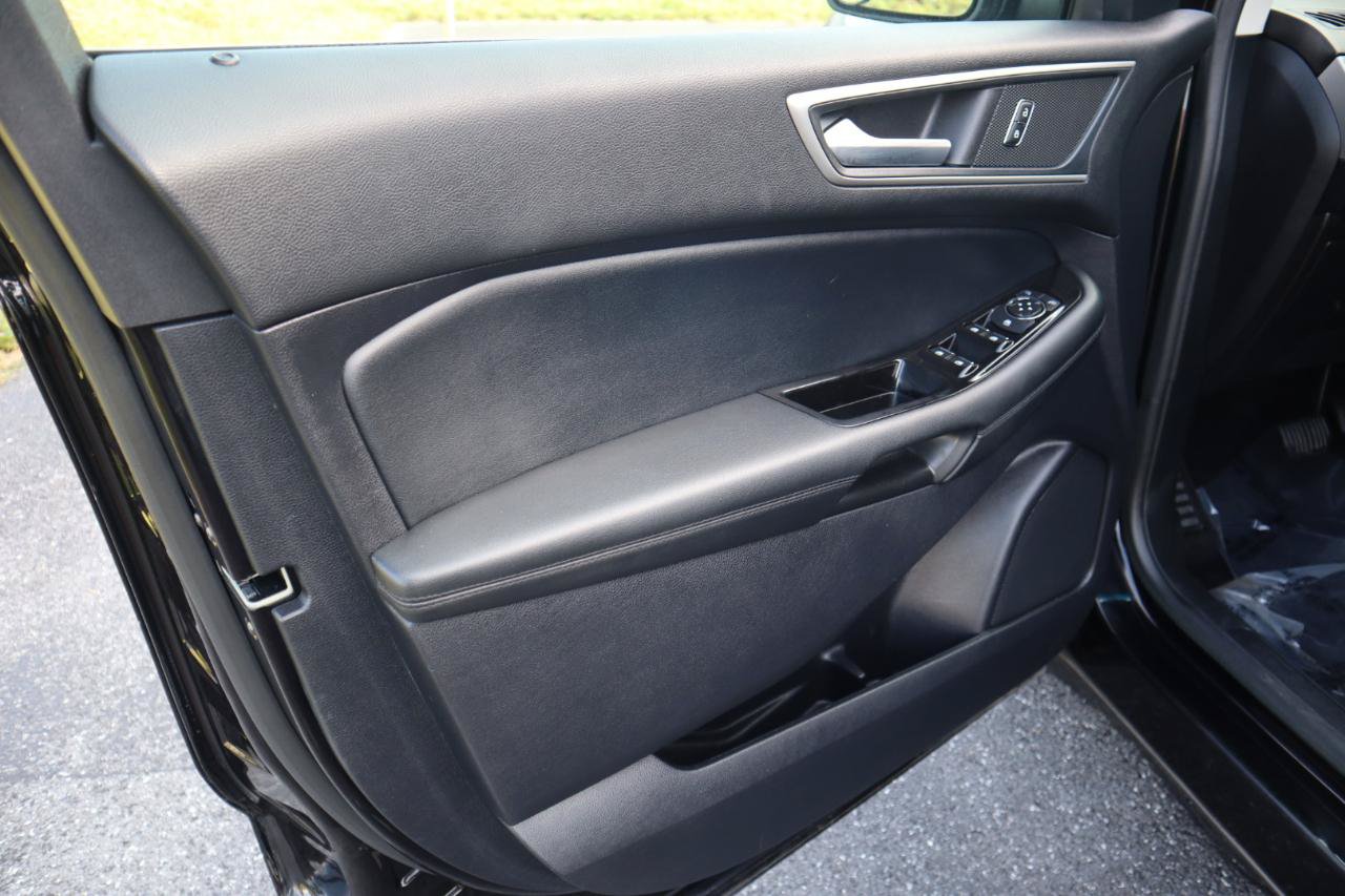 Used 2019 Ford Edge SEL w/ Equipment Group 201A AWD/4WD image 58