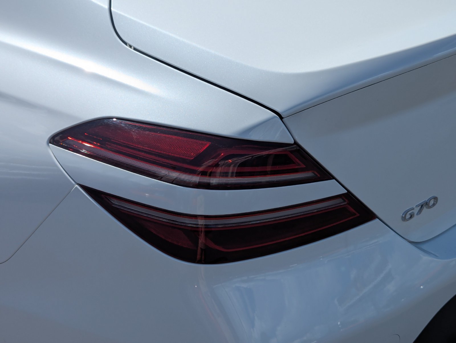 Used 2023 Genesis G70 2.0T w/ Sport Prestige Package RWD image 13