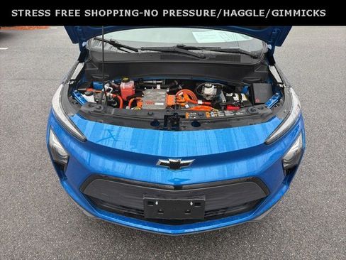 Used 2023 Chevrolet Bolt EUV LT w/ Convenience Package image 10