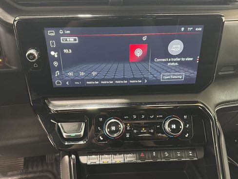 Used 2024 GMC Sierra 1500 AT4X image 13