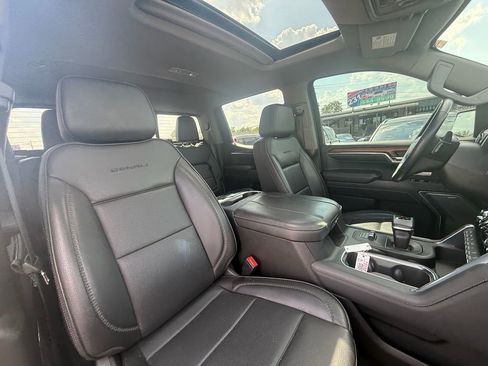 Used 2023 GMC Sierra 1500 Denali AWD/4WD image 24