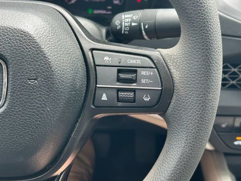 Used 2025 Honda Accord SE image 33