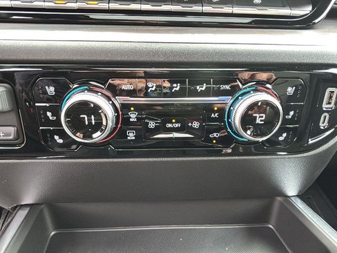 New 2026 GMC Sierra 1500 SLT w/ SLT Premium Plus Package image 21