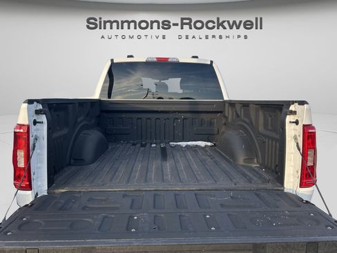 Used 2022 Ford F150 XLT w/ XTR Package image 8