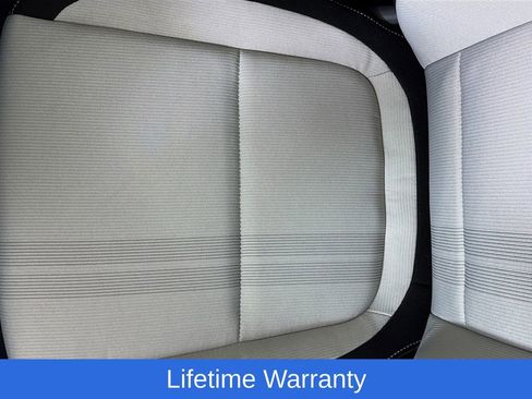 New 2026 Hyundai Venue SEL FWD image 19