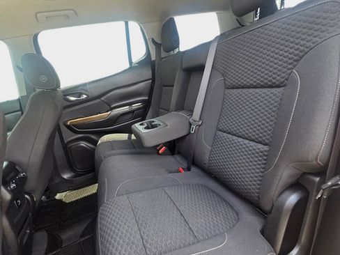 Used 2018 GMC Acadia SLE FWD image 13