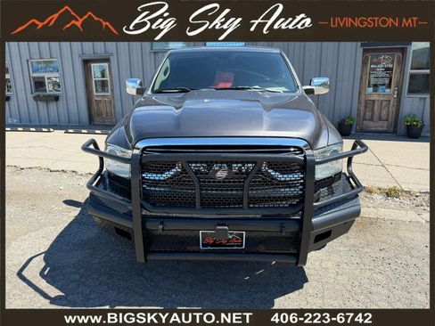 Used 2019 RAM 1500 Laramie w/ Convenience Group AWD/4WD image 2