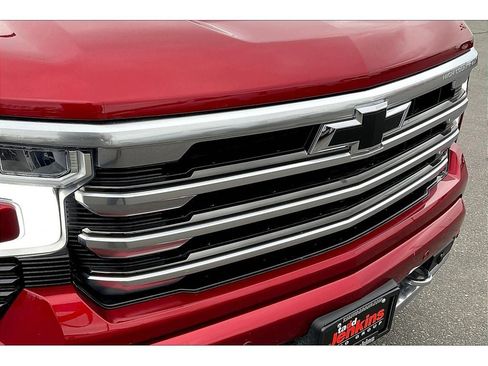 Used 2024 Chevrolet Silverado 1500 High Country w/ Technology Package image 30