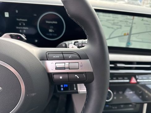 New 2025 Hyundai Tucson Limited image 24