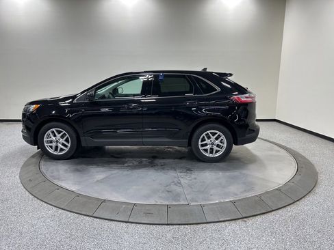 Certified 2024 Ford Edge SEL w/ Convenience Package AWD/4WD image 10