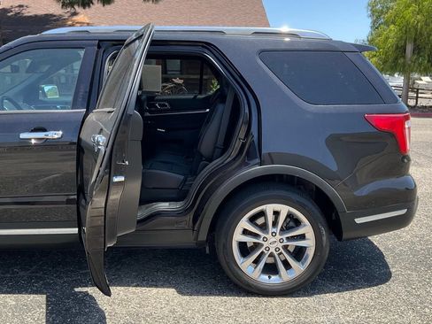 Used 2019 Ford Explorer Limited w/ Class III Trailer Tow Package FWD image 21