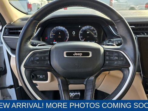 Used 2022 Jeep Grand Cherokee L Limited w/ Luxury Tech Group II image 14