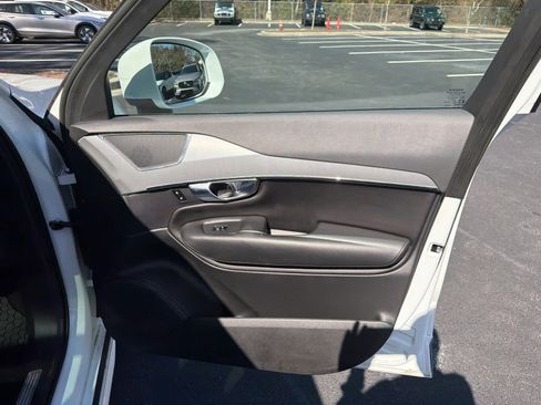 Certified 2023 Volvo XC90 B5 Core image 19