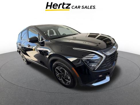 Used 2025 Kia Sportage LX image 1