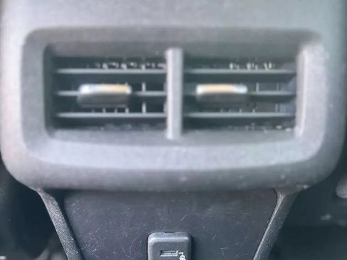 Used 2018 GMC Terrain SLE w/ Driver Convenience Package FWD image 18