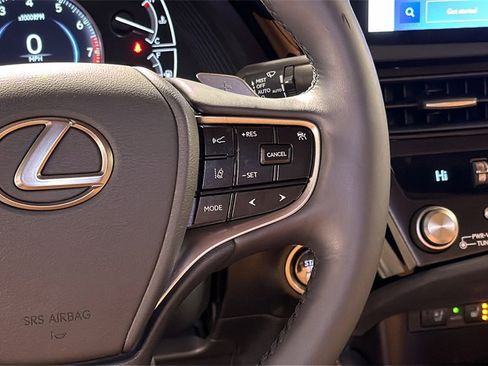 Certified 2024 Lexus ES 350 w/ Premium Package image 19