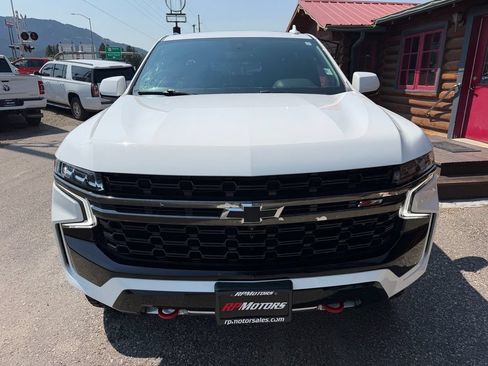 Used 2021 Chevrolet Suburban Z71 w/ Z71 Off-Road Package AWD/4WD image 3