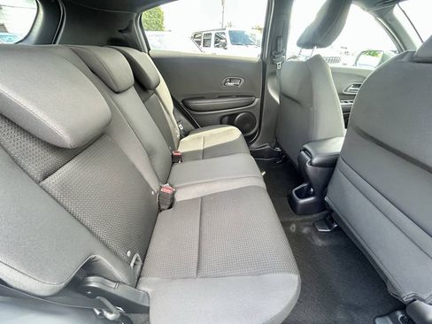 Used 2021 Honda HR-V Sport image 15