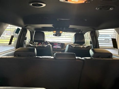 Used 2024 Dodge Durango GT RWD image 13
