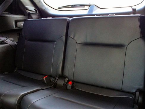 New 2025 Mitsubishi Outlander SE image 36