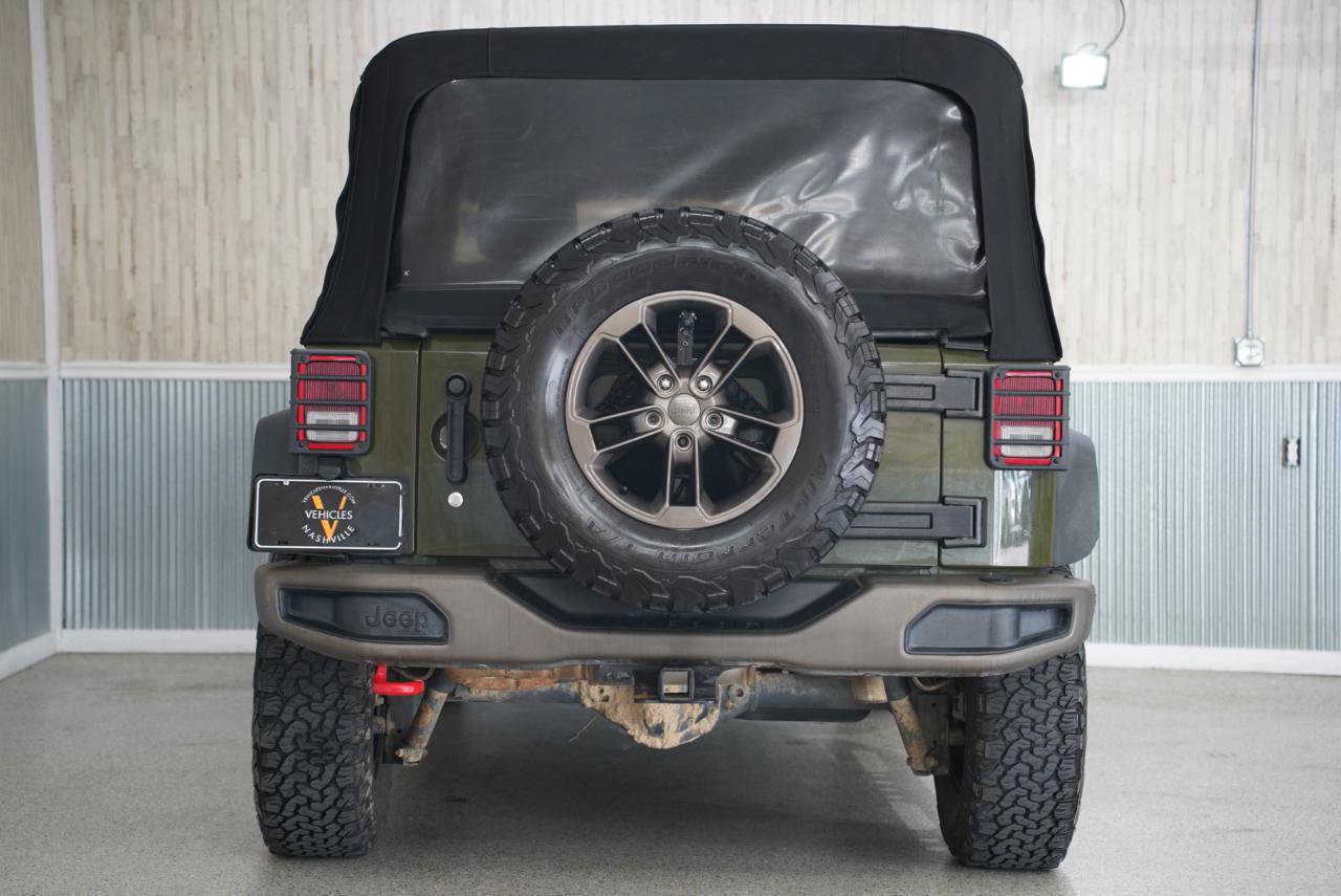 Used 2016 Jeep Wrangler Unlimited Sahara AWD/4WD image 9