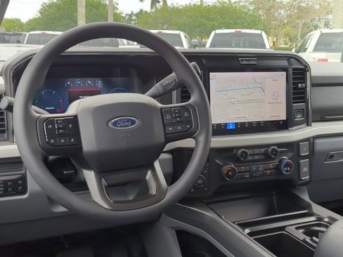 New 2026 Ford F250 XLT w/ XLT Premium Package AWD/4WD image 19