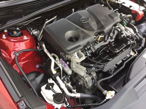 Certified 2018 Toyota Camry XSE FWD image 23
