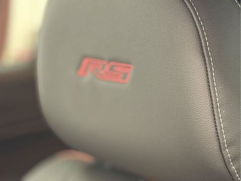 Used 2024 Chevrolet Trax RS w/ Sunroof Package FWD image 30