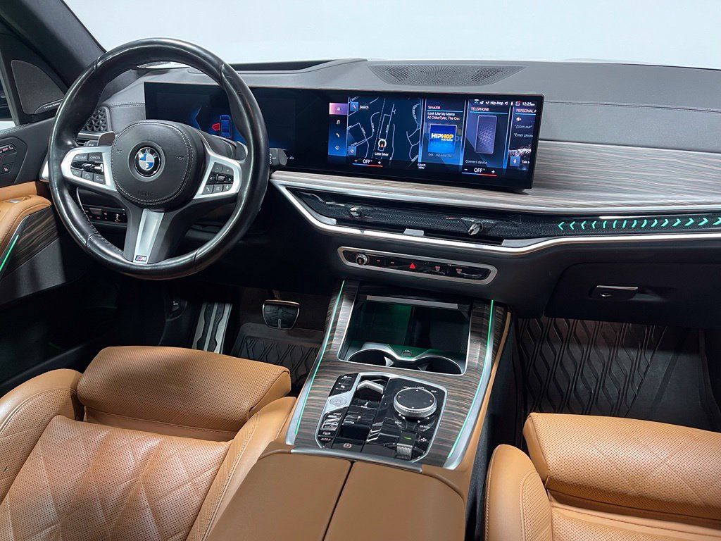 Used 2023 BMW X7 xDrive40i w/ M Sport Package AWD/4WD image 29