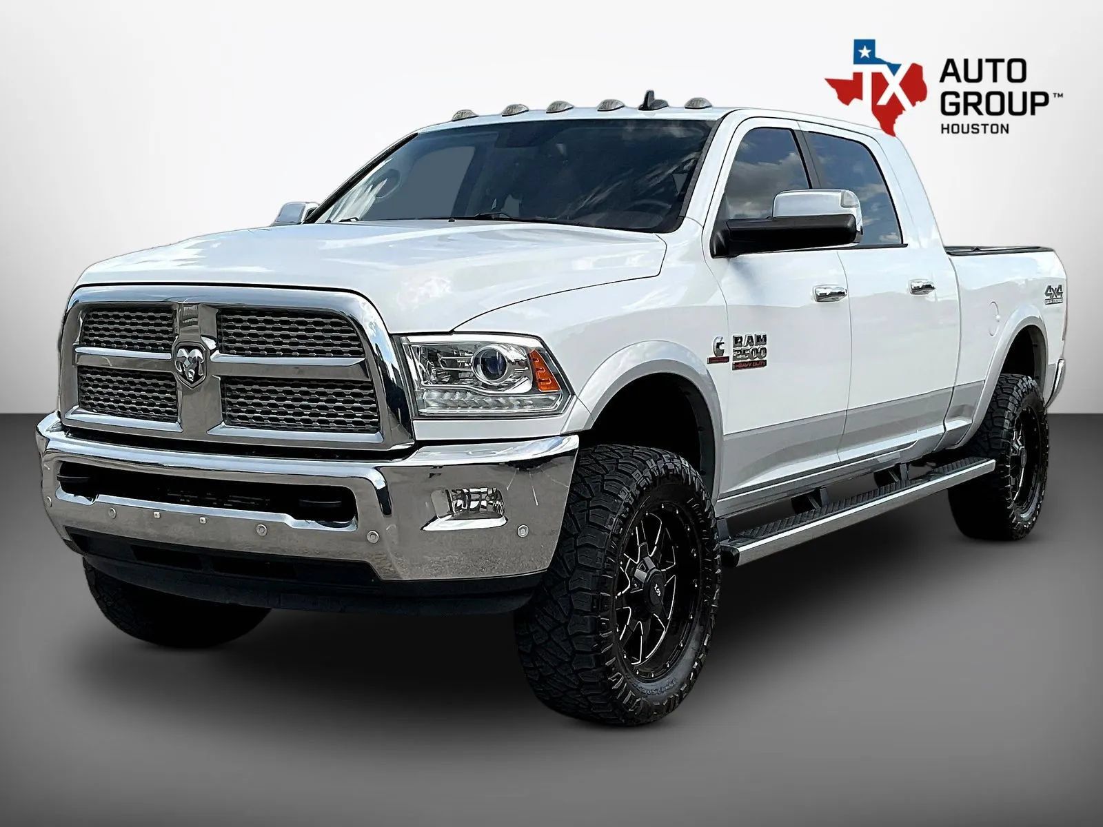Used 2017 RAM 2500 Laramie w/ Snow Chief Group AWD/4WD image 5