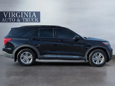 Used 2020 Ford Explorer XLT w/ Class III Trailer Tow Package RWD image 7