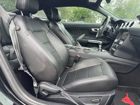 Used 2019 Ford Mustang GT Premium RWD image 9