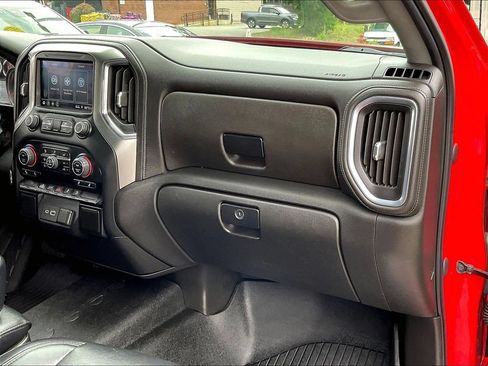Used 2021 Chevrolet Silverado 1500 LT AWD/4WD image 13