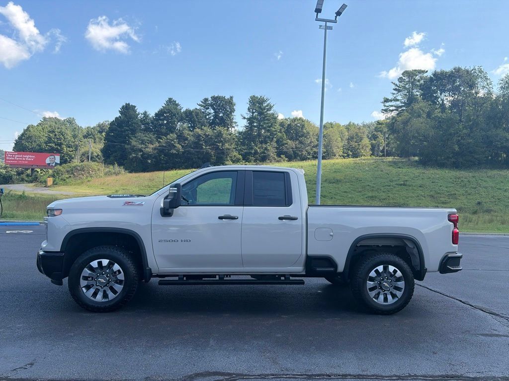 New 2026 Chevrolet Silverado 2500 Custom w/ Custom Value Package AWD/4WD image 5