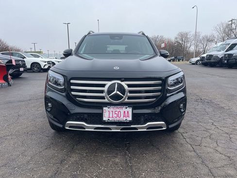 Used 2026 Mercedes-Benz GLB 250 4MATIC image 3