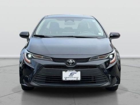 Used 2023 Toyota Corolla LE w/ Carpet Mat Package (TMS) image 2