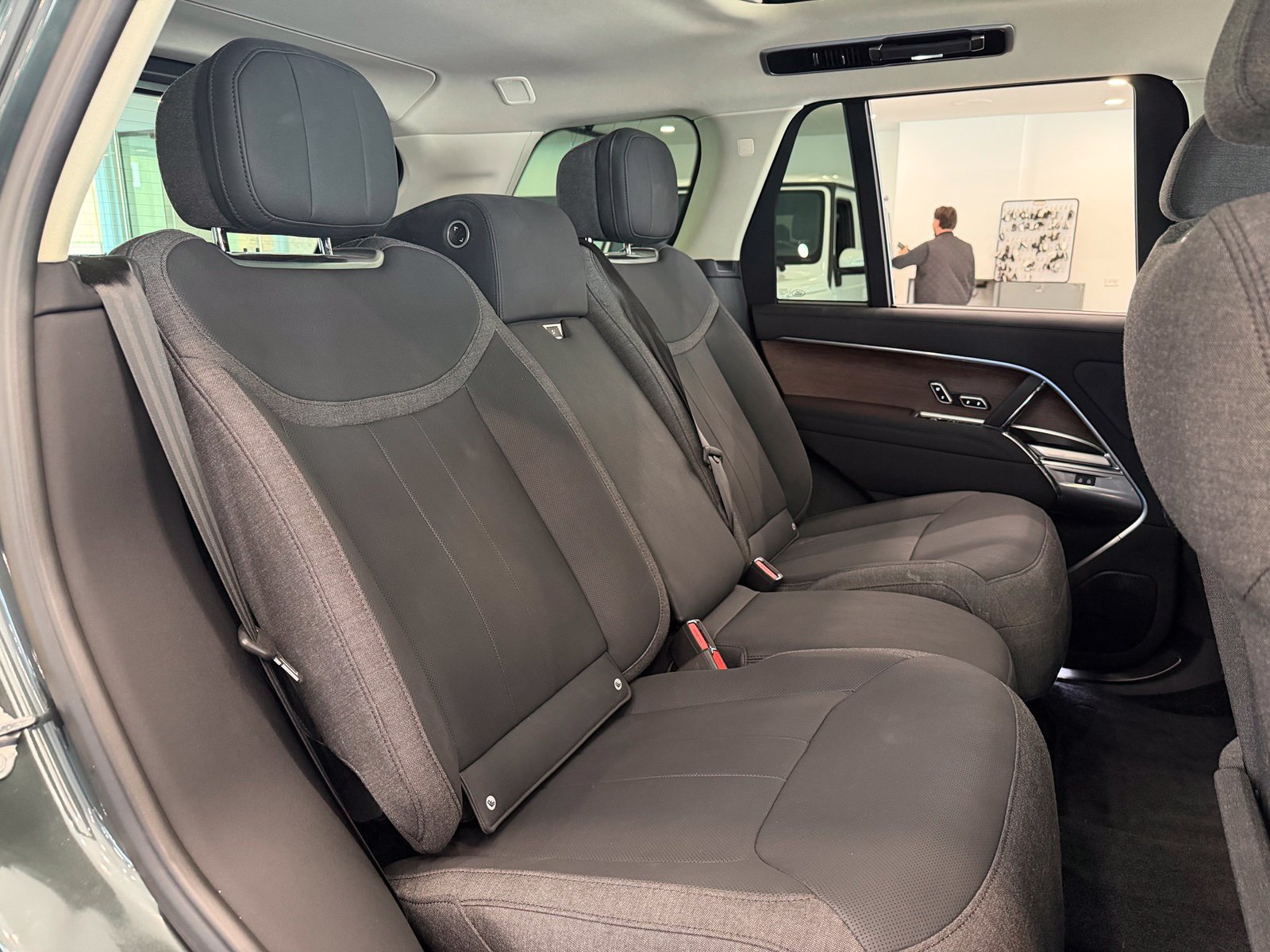 Used 2023 Land Rover Range Rover SE AWD/4WD image 22