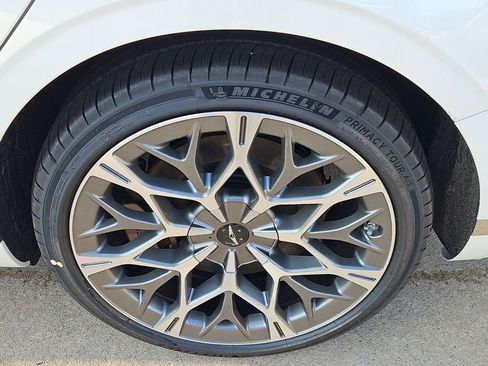 New 2026 Genesis G90 3.5T image 5