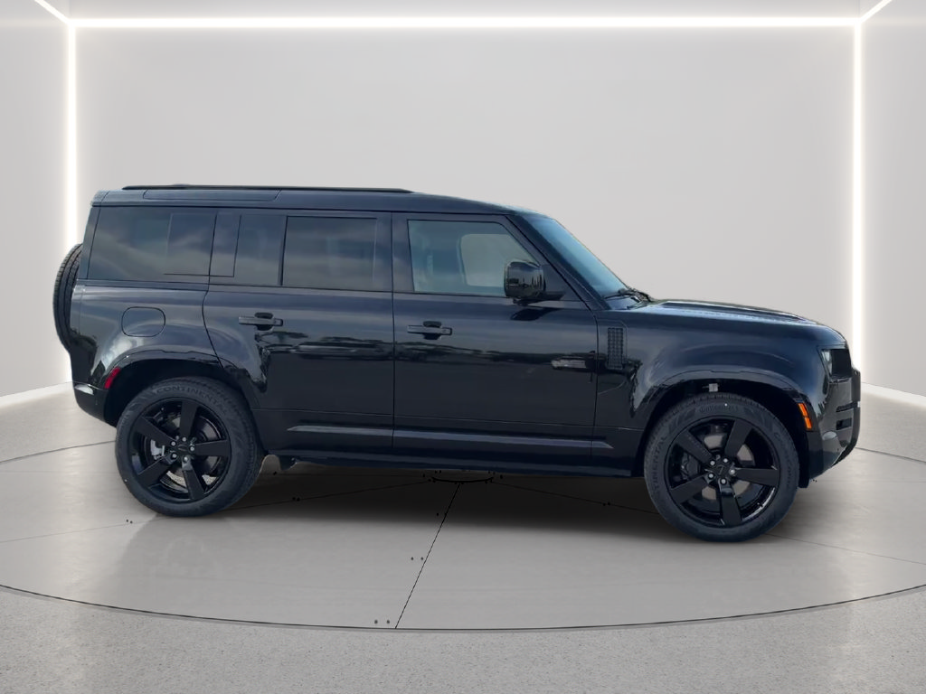 New 2026 Land Rover Defender 110 X-Dynamic SE AWD/4WD image 4