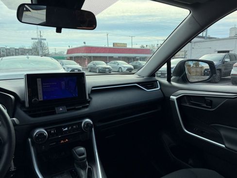 Used 2025 Toyota RAV4 LE image 34