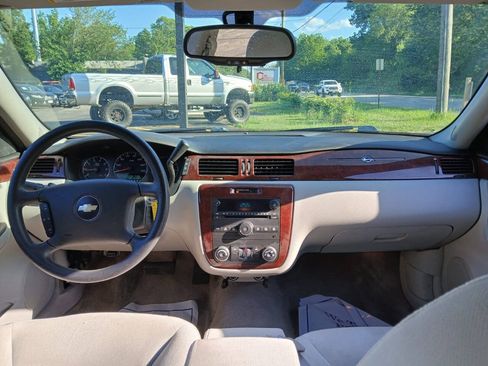 Used 2007 Chevrolet Impala LT FWD image 13